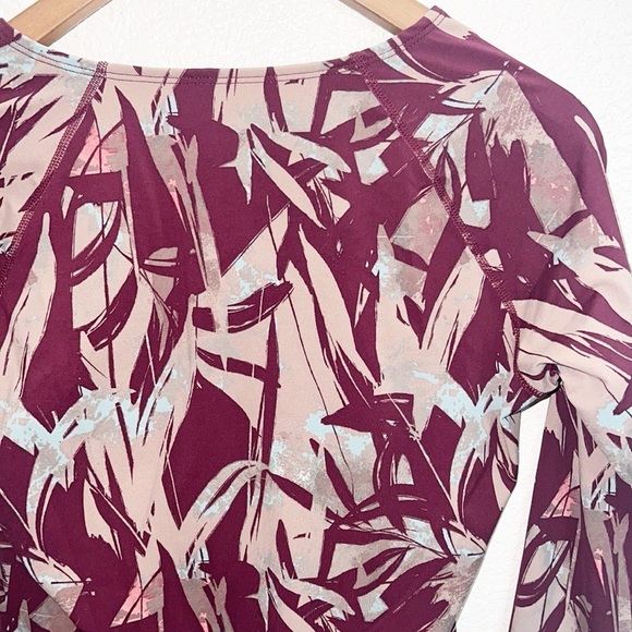 Garnet Hill Maroon Tropical Floral Long Sleeve Rash Guard Quarter Zip Top - Picture 9 of 9